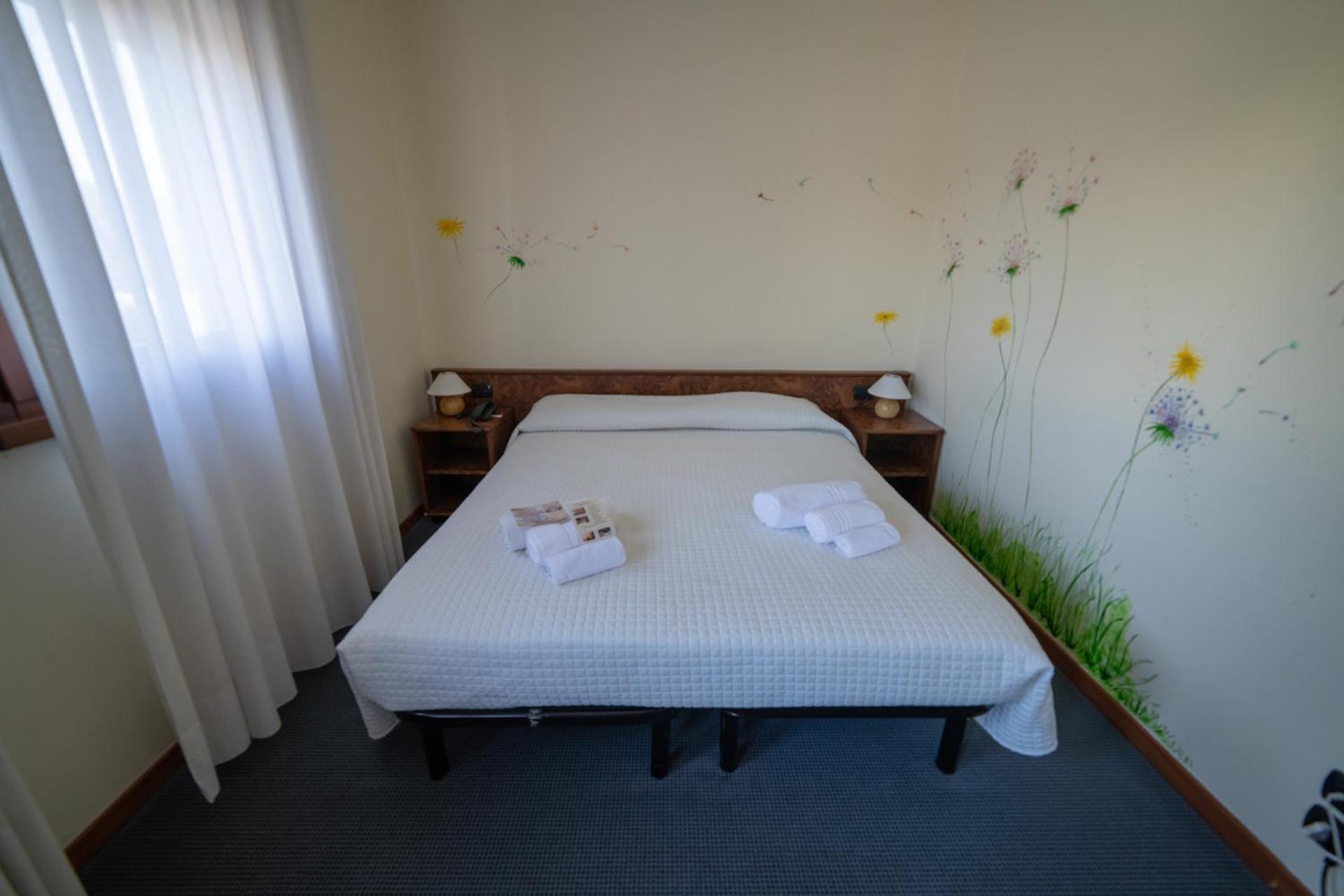 Hotel Siros — Photos 2